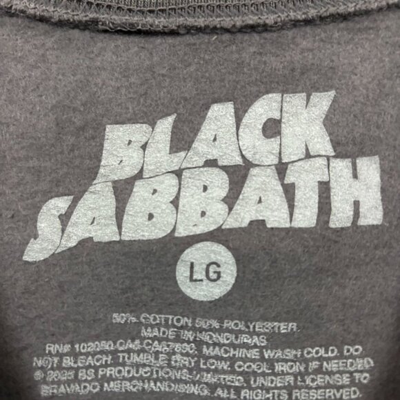 Black Sabbath Paranoid Rock Oversized Crewneck Sweater Size Large - Picture 4 of 4
